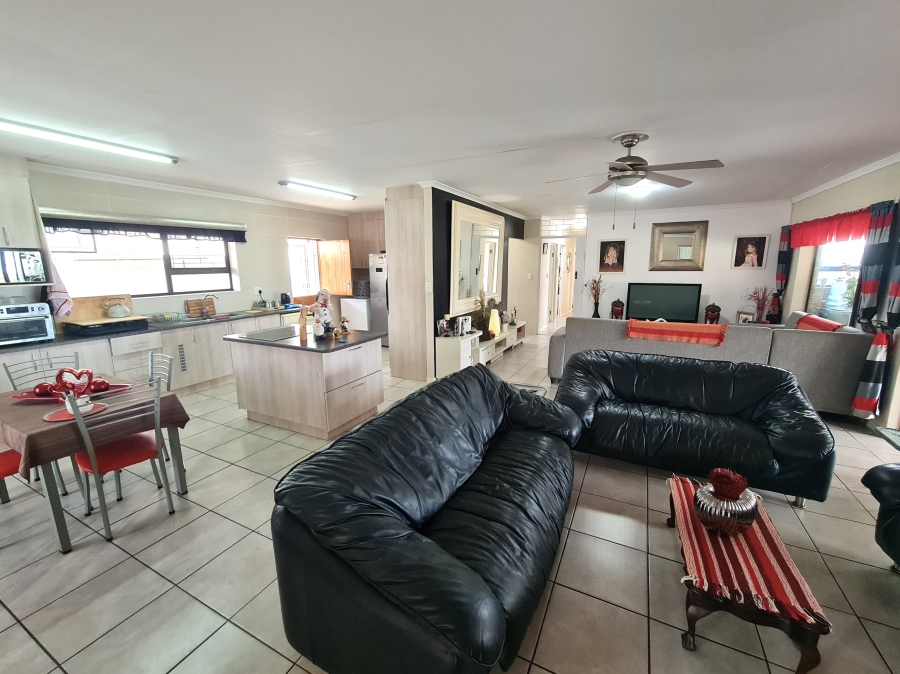 3 Bedroom Property for Sale in Noorsekloof Eastern Cape